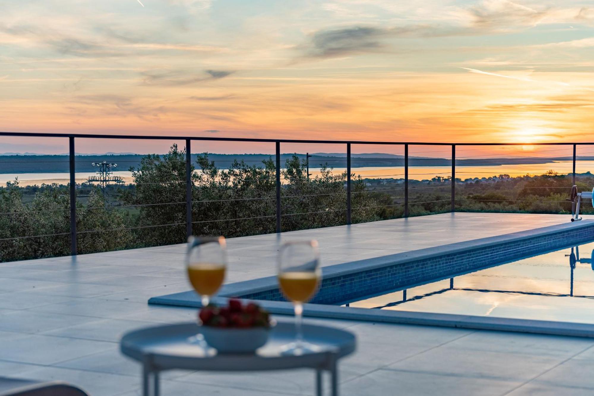 Villa Suton Zadarvillas Podvrsje Екстер'єр фото